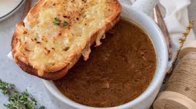 Белгийска лучена супа (Uiensoep)